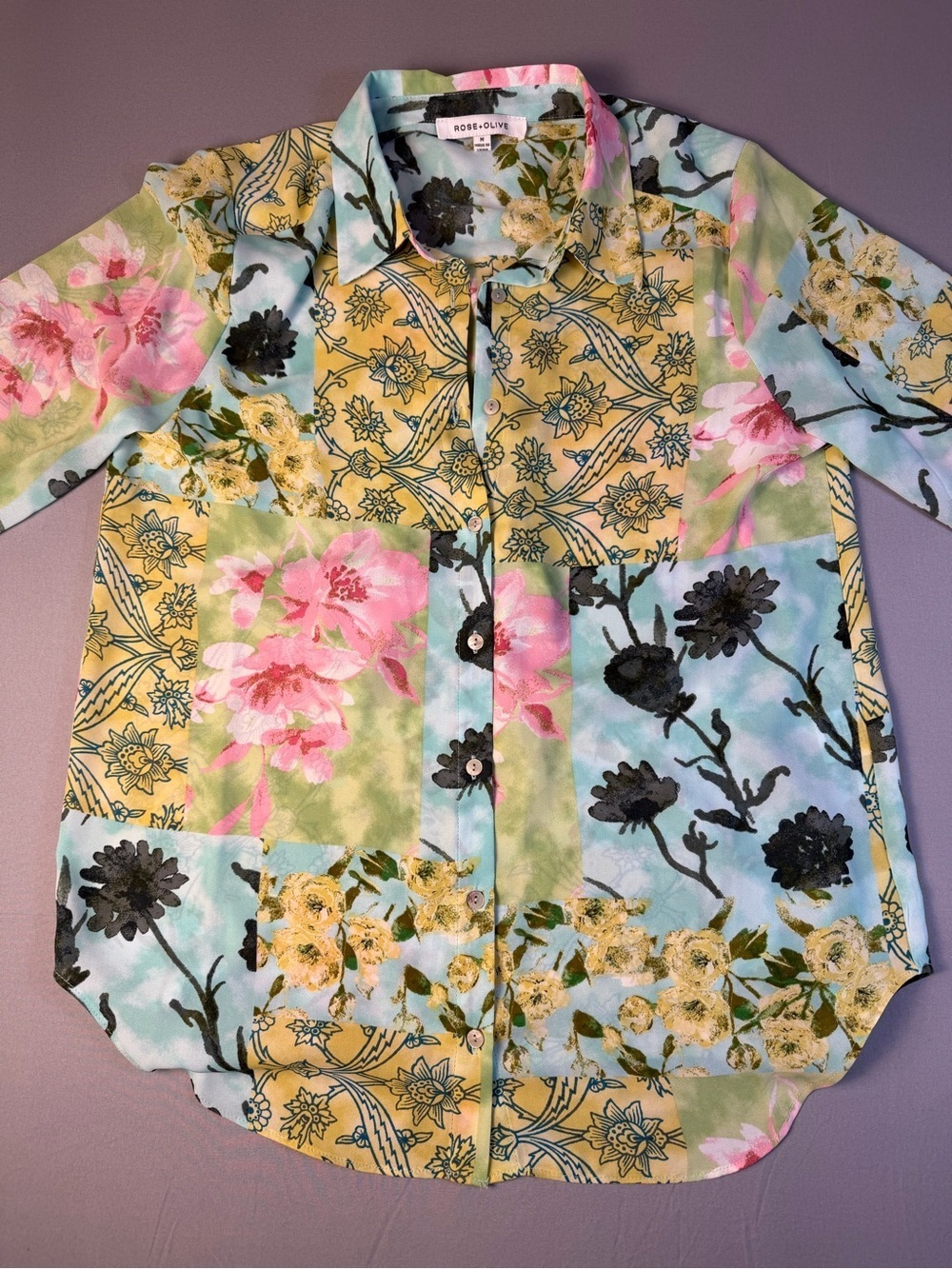 Rose & Olive Pastel Patchwork Boho Floral Collared Button-Up Size Medium NWOT - Picture 2 of 9